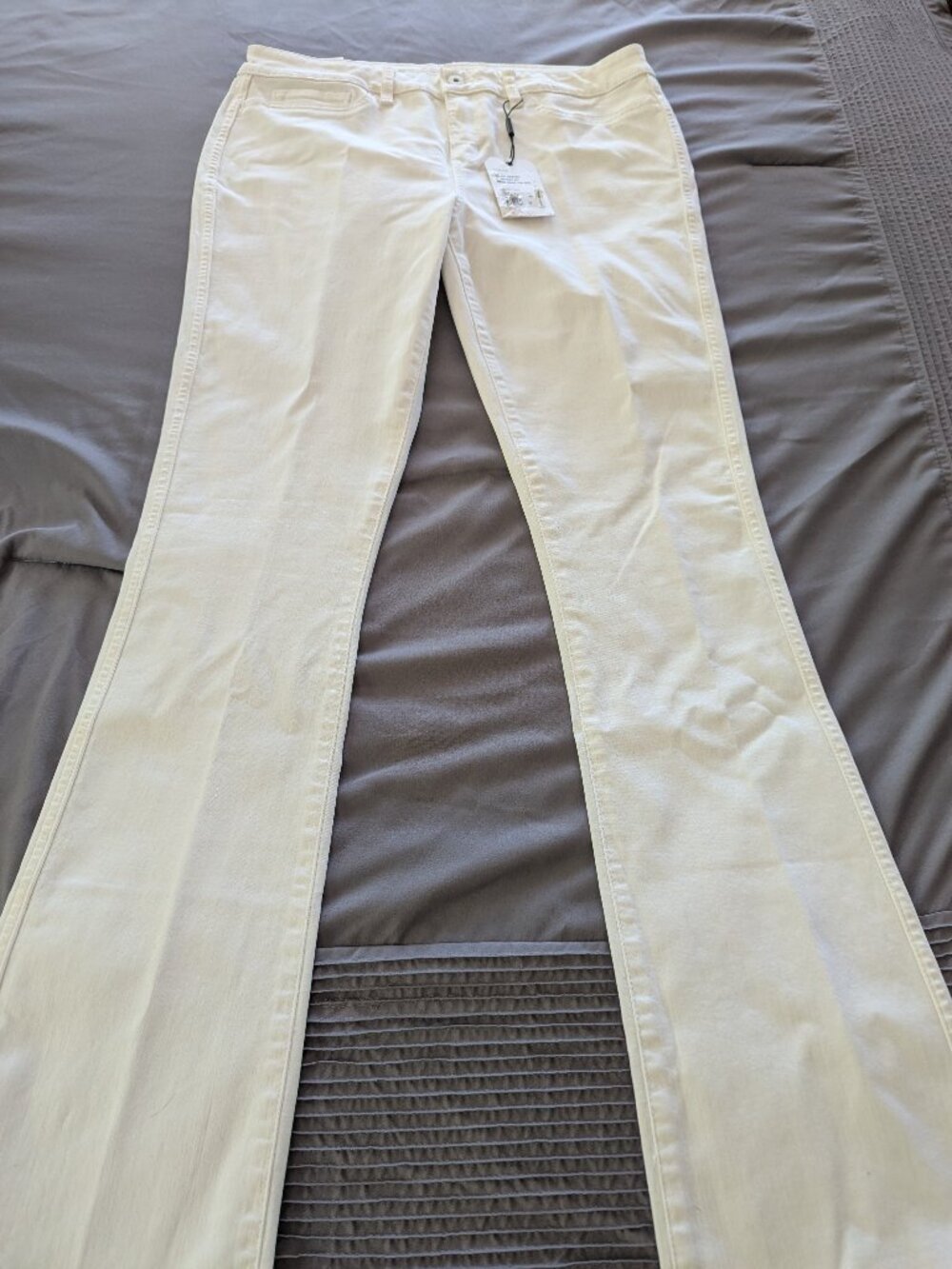 Ladies White Jeans Size 32